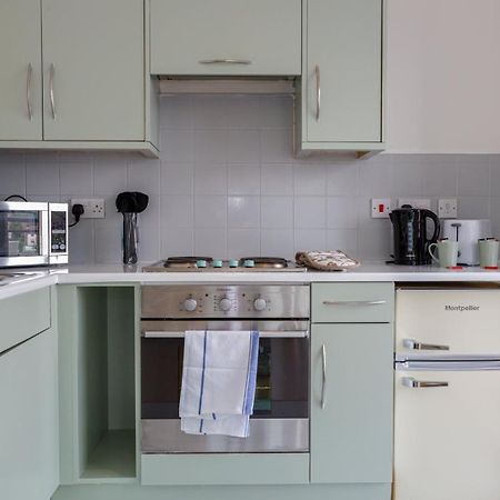 Guestready - Homely Apartment Near City Centre Liverpool Bagian luar foto