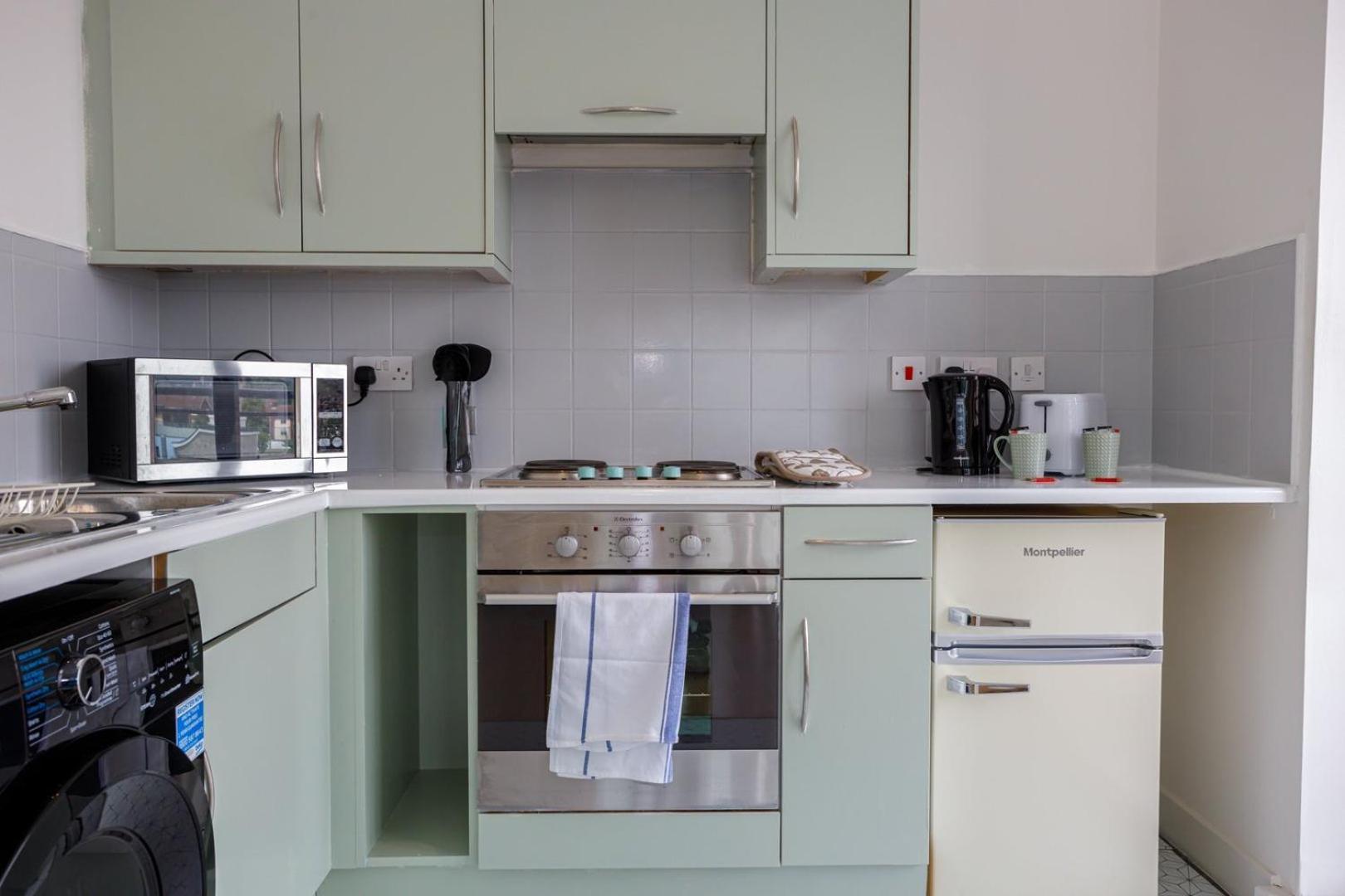 Guestready - Homely Apartment Near City Centre Liverpool Bagian luar foto