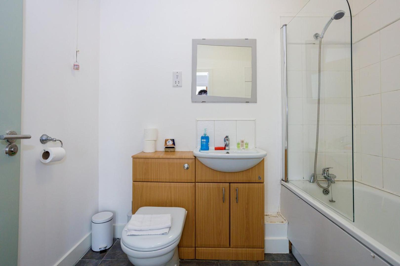 Guestready - Homely Apartment Near City Centre Liverpool Bagian luar foto