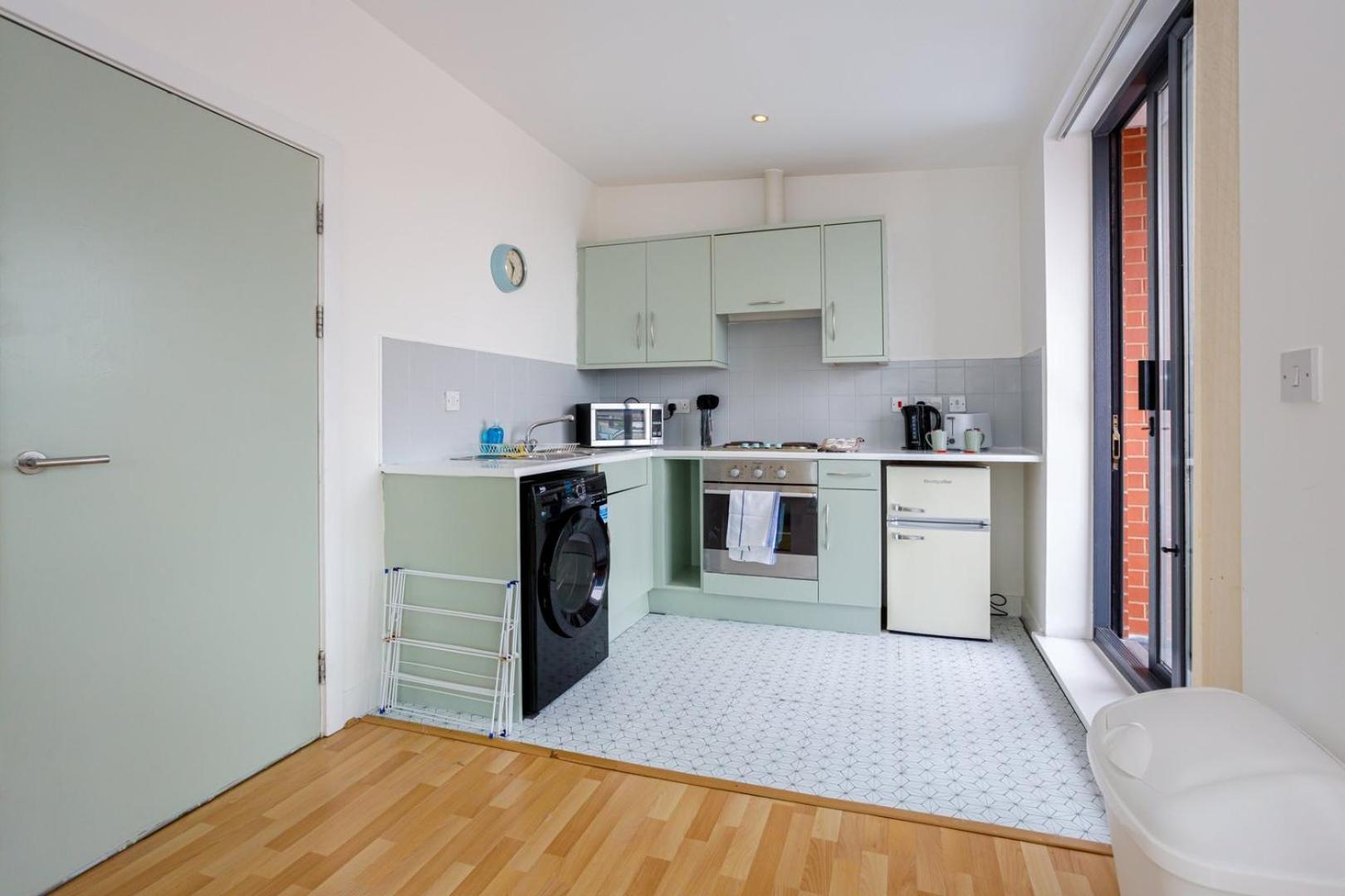 Guestready - Homely Apartment Near City Centre Liverpool Bagian luar foto